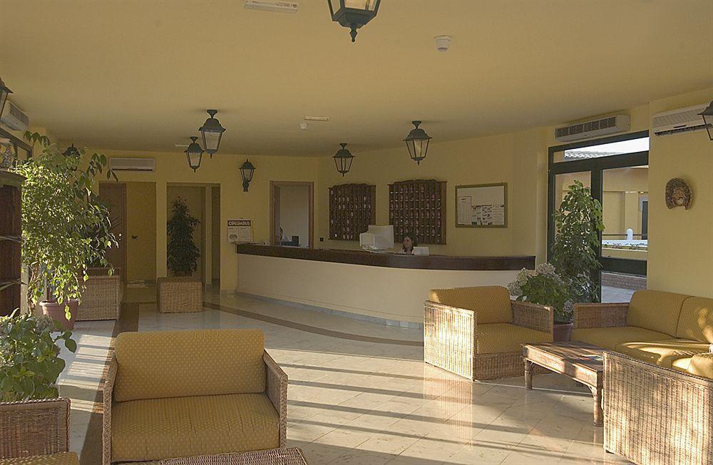 Marina Del Marchese Beach Resort Botricello Exteriör bild