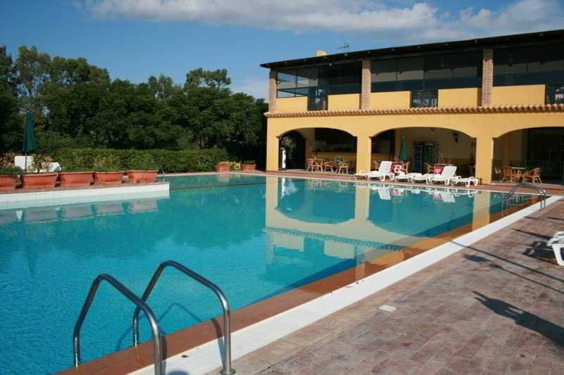 Marina Del Marchese Beach Resort Botricello Exteriör bild